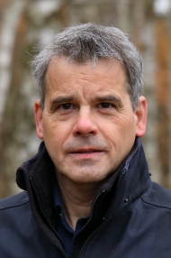 Dr. Karsten Neumann
